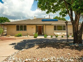 Building Photo - 1623 San Patricio Ave SW