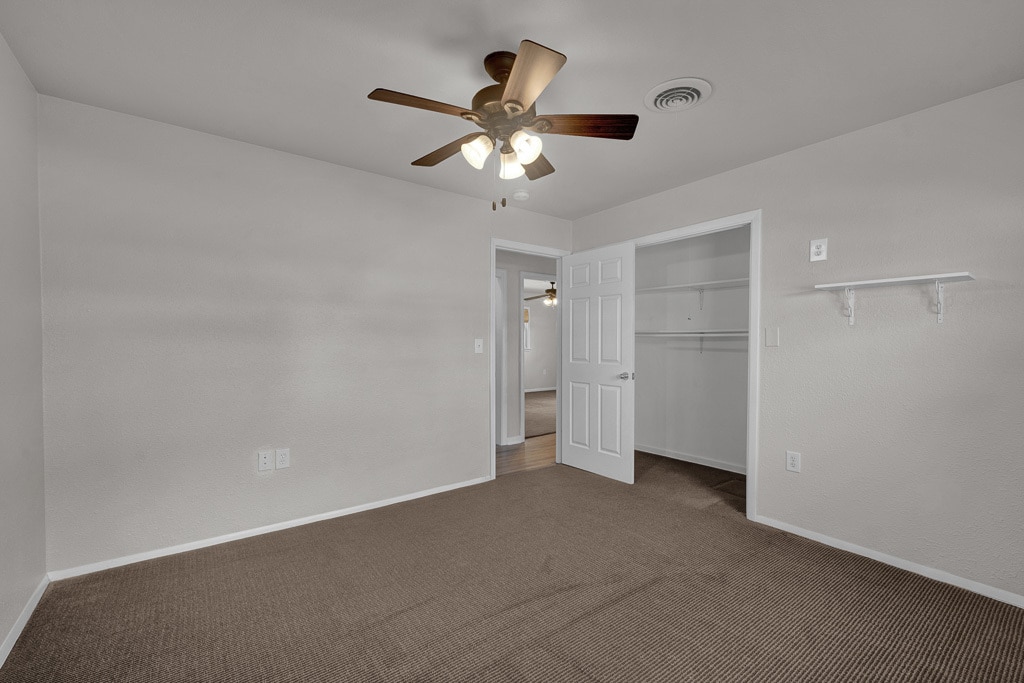 Building Photo - 403 Palo Duro Dr