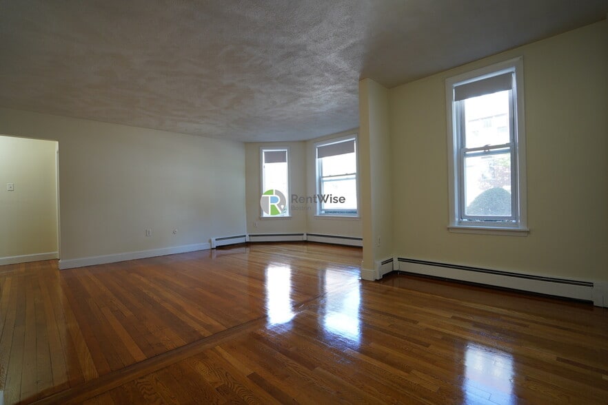 Building Photo - 312 Tappan St