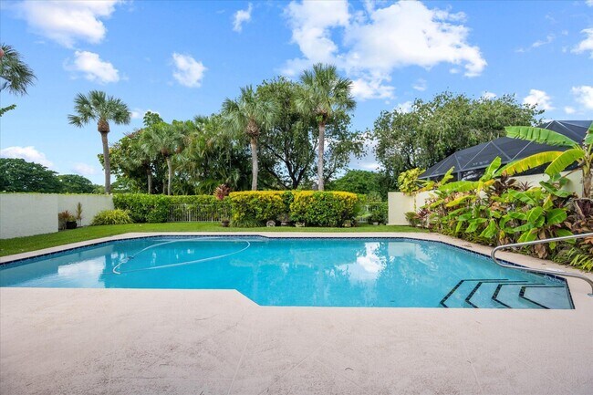 Building Photo - 2216 Las Casitas Dr