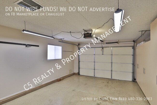 Building Photo - 13652 N 108th Dr