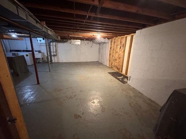 Building Photo - Single Family Home in Edgerton, WI