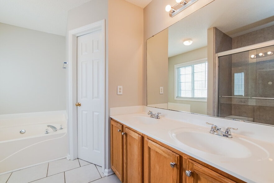Building Photo - 4301 Mantua Way