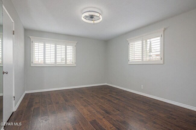 Building Photo - 8208 Edgemere Blvd