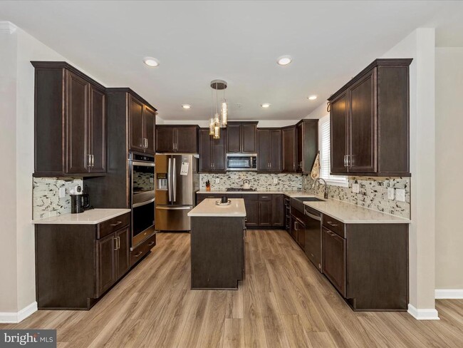 Building Photo - 1704 Evansberry Dr