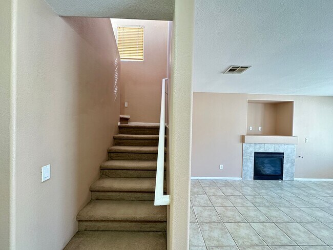 Building Photo - BLUE DIAMOND RANCH
