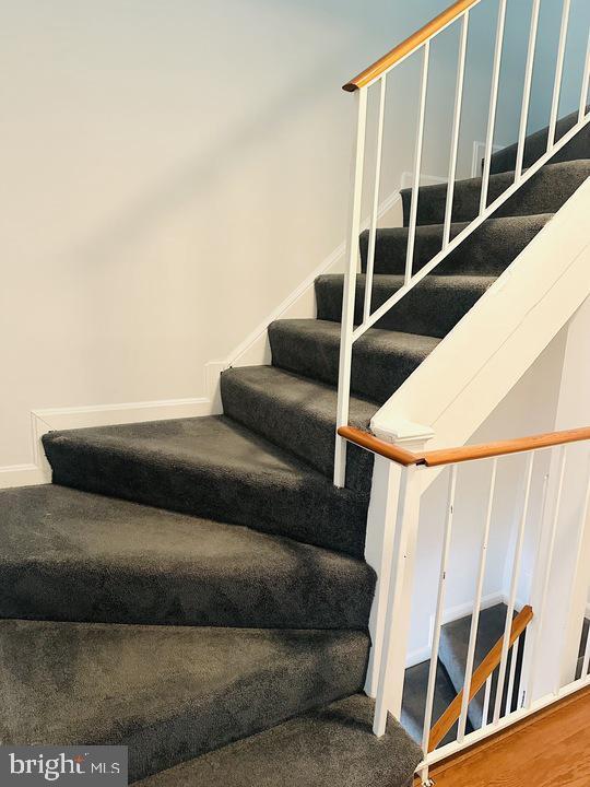 Building Photo - 1117 Harvard St NW