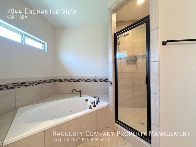 Building Photo - 7844 Enchanted View Dr
