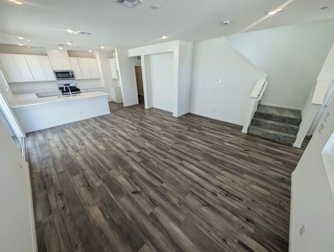 Building Photo - 3659 Almada Ln