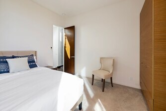 Building Photo - 1310 Manhattan Ave