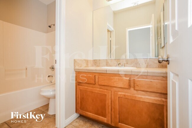 Building Photo - 6229 Green Heron St