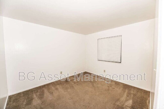 Building Photo - 460 San Marco St
