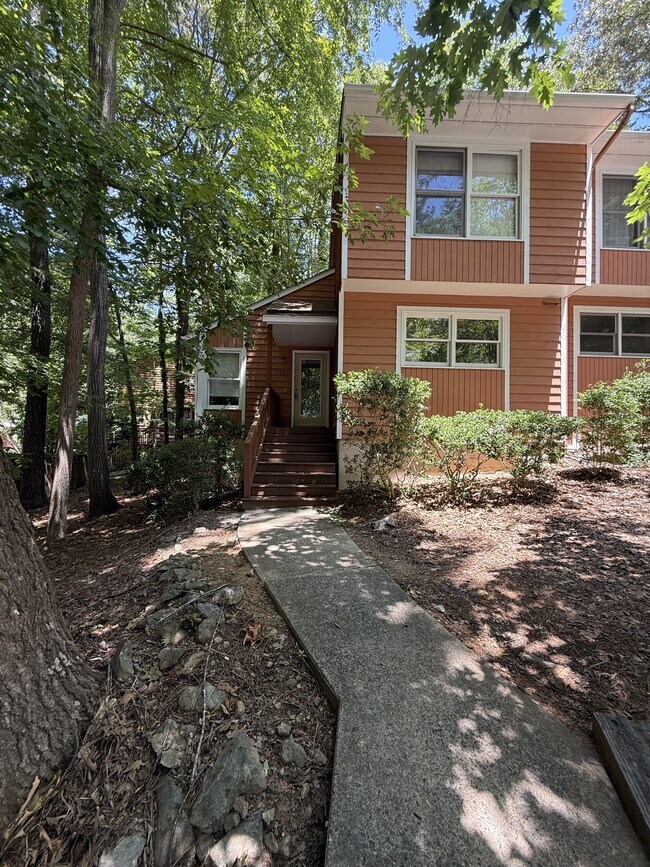 Building Photo - 113 S Peak Dr