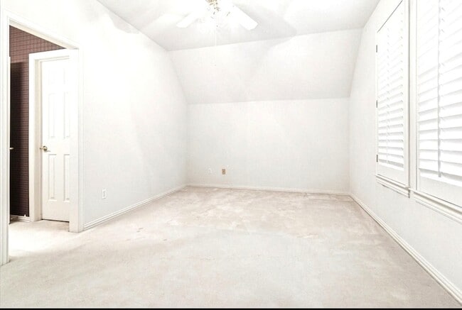 Building Photo - 1410 Biltmore Ct