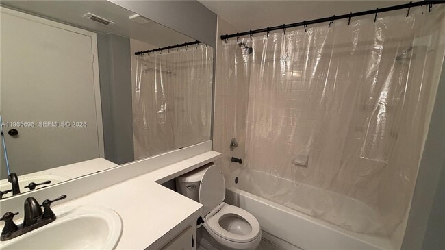 Building Photo - 530 S Park Rd