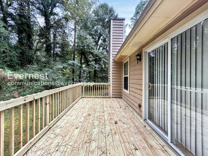 Building Photo - 3480 Stone Ridge Dr