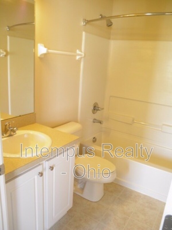 Building Photo - 6500 Crab Apple Dr