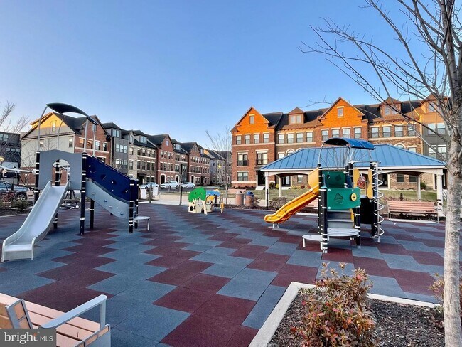 Building Photo - 22178 Maple Tree Ter