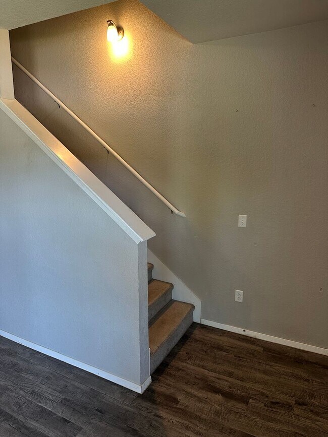 Building Photo - 5110 W Claxton Cir