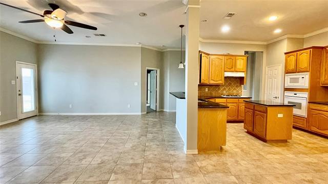 Building Photo - 5330 Golfside Dr