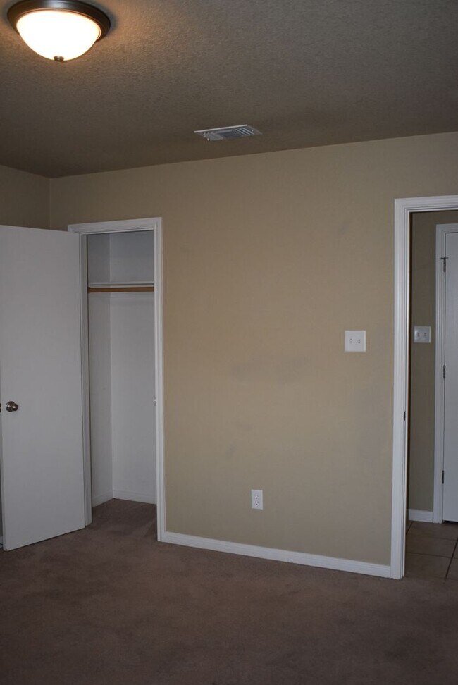 Building Photo - 2603 Cody Poe Rd