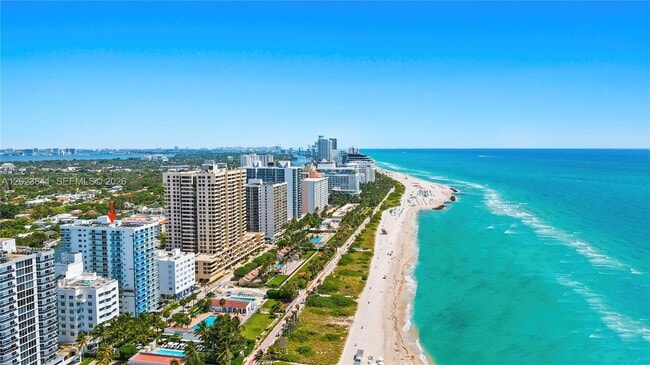 Building Photo - 2457 Collins Ave