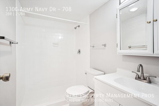 Building Photo - 1300 Army Navy Dr