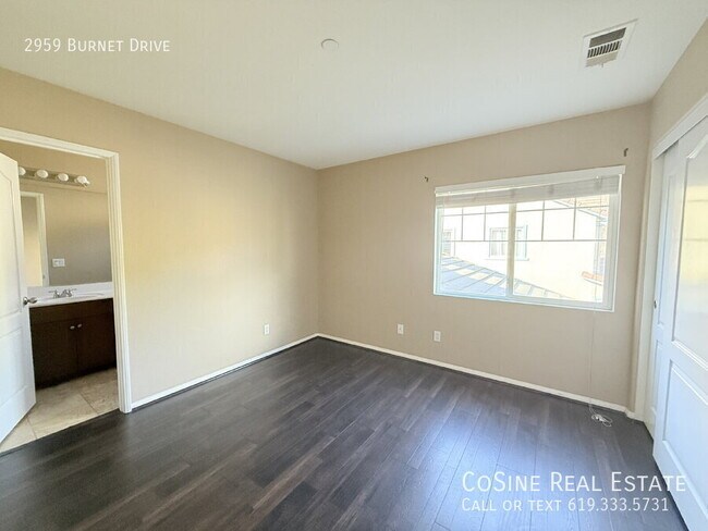 Building Photo - 2959 Burnet Dr