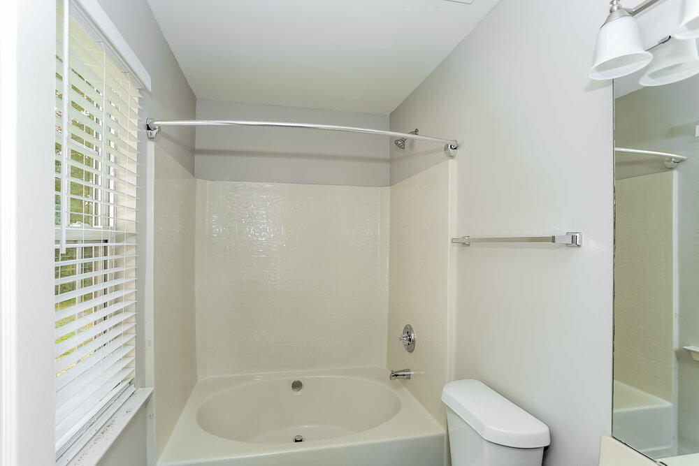 Building Photo - 1003 Salmon River Dr