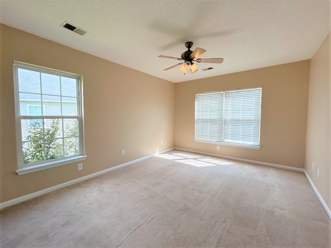 Building Photo - 109 Kensel Ct