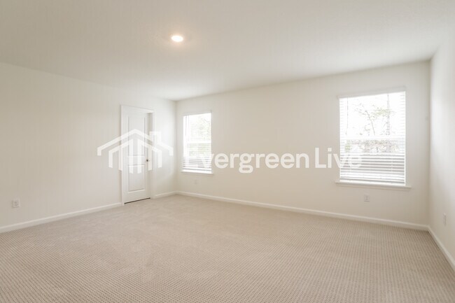 Building Photo - 3440 Americana Dr