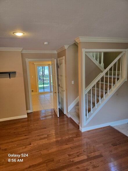 Building Photo - 19 Dallenbach Ln