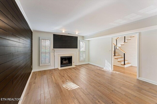 Building Photo - 8930 Wesley Pl