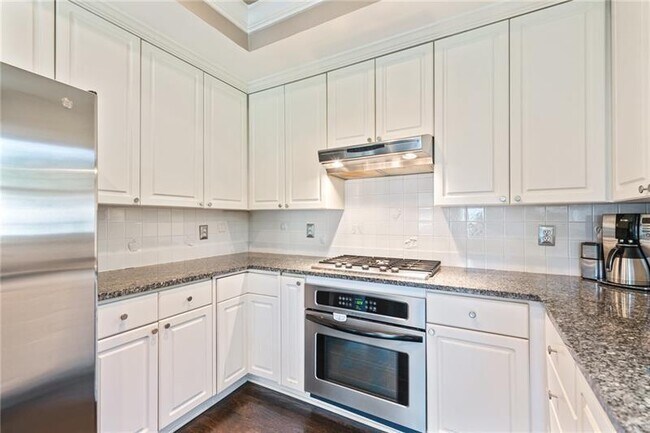 Building Photo - 2313 Attaway Walk