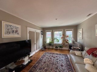 Building Photo - 123 Lagrange St