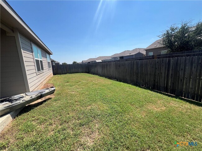 Building Photo - 2410 Moselle Ln