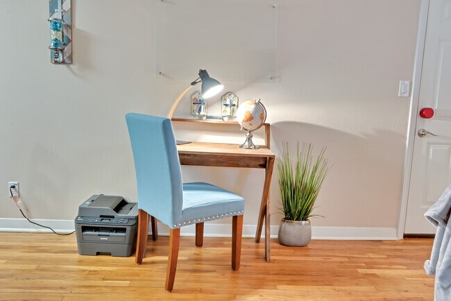 Building Photo - 4808 Woodhead St