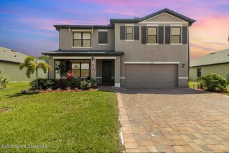 Building Photo - 7389 Tourmaline Dr