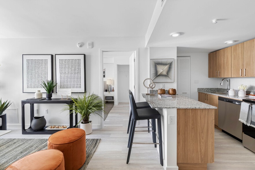 Building Photo - Residences at River Parc