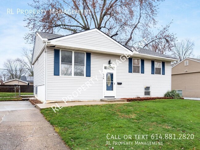 Primary Photo - Spacious 4 bedroom, 1.5 bathroom home in R...