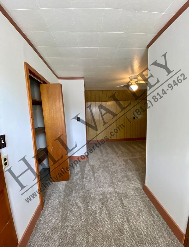 Building Photo - Large Two Bedroom Home North