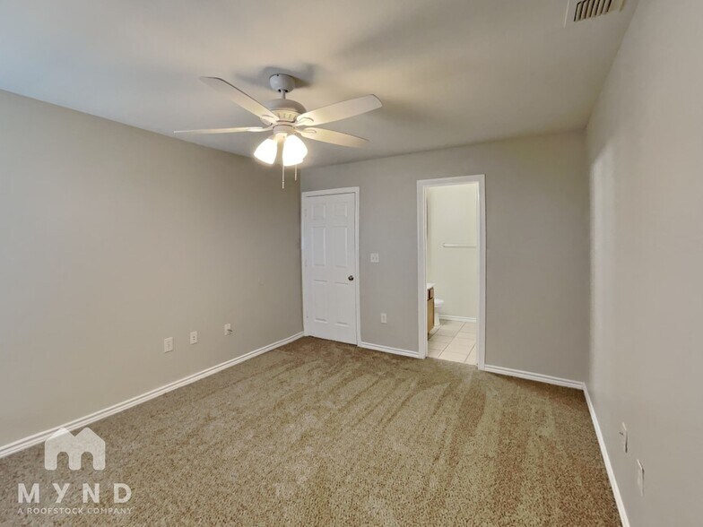 Building Photo - 5419 Harvard St