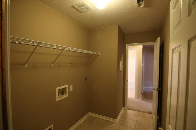 Building Photo - 12259 Noco Dr