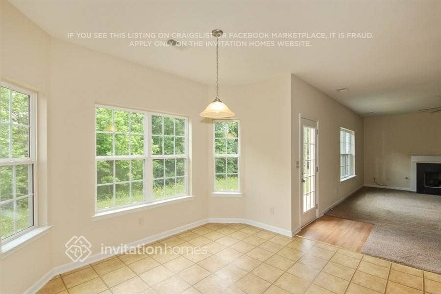 Building Photo - 1592 Ewing Farm Dr