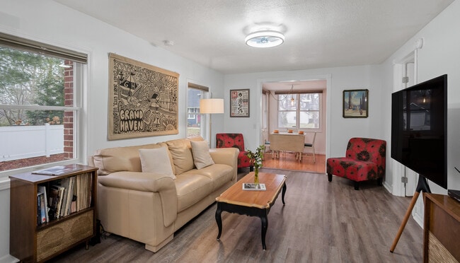 Building Photo - 15802 Beach Dr