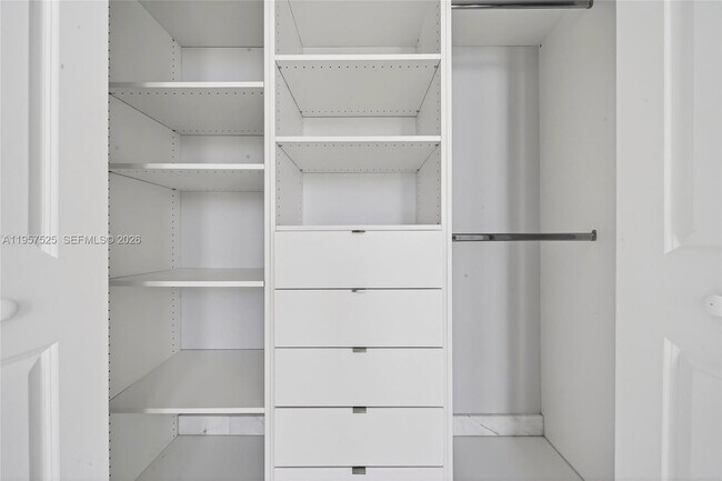 Building Photo - 400 Sunny Isles Blvd