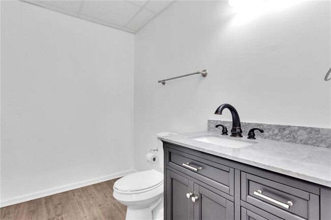 Building Photo - 826 Grindstone Ct