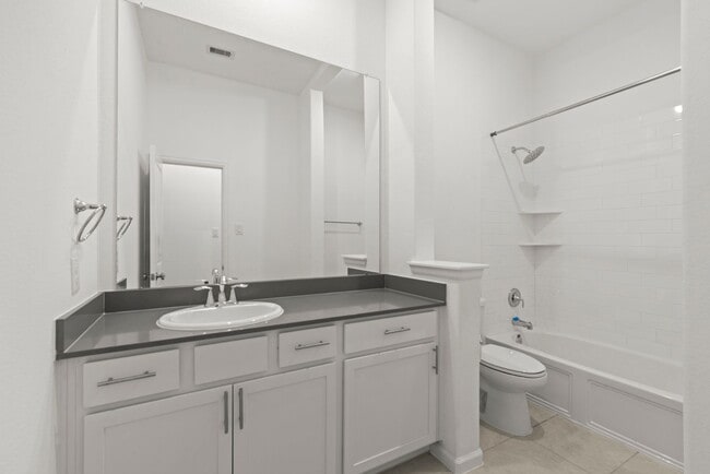 Building Photo - Room to Live, Play, and Grow in Booming Ro...
