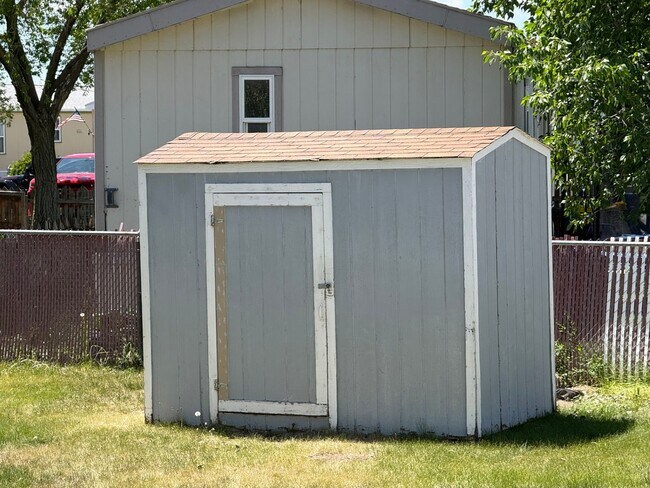 Building Photo - 3 Bed 2 Bath Mobile Home with Storage Shed...