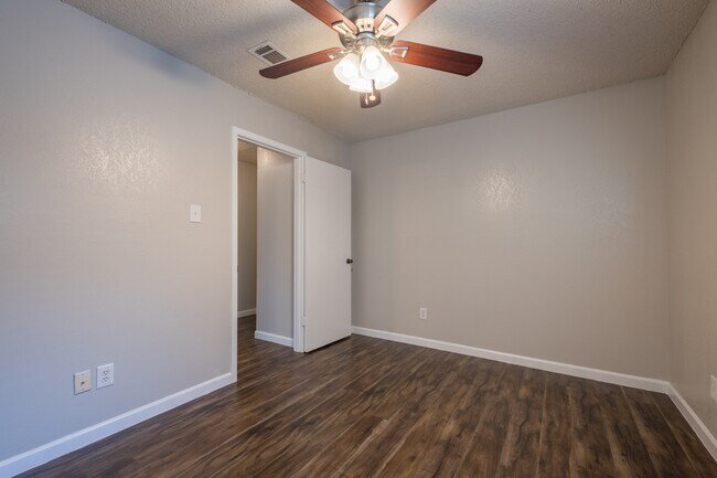 Building Photo - Charming 3-Bedroom, 2-Bath Home in Anderson Mill – Prime Northwest Austin Location!